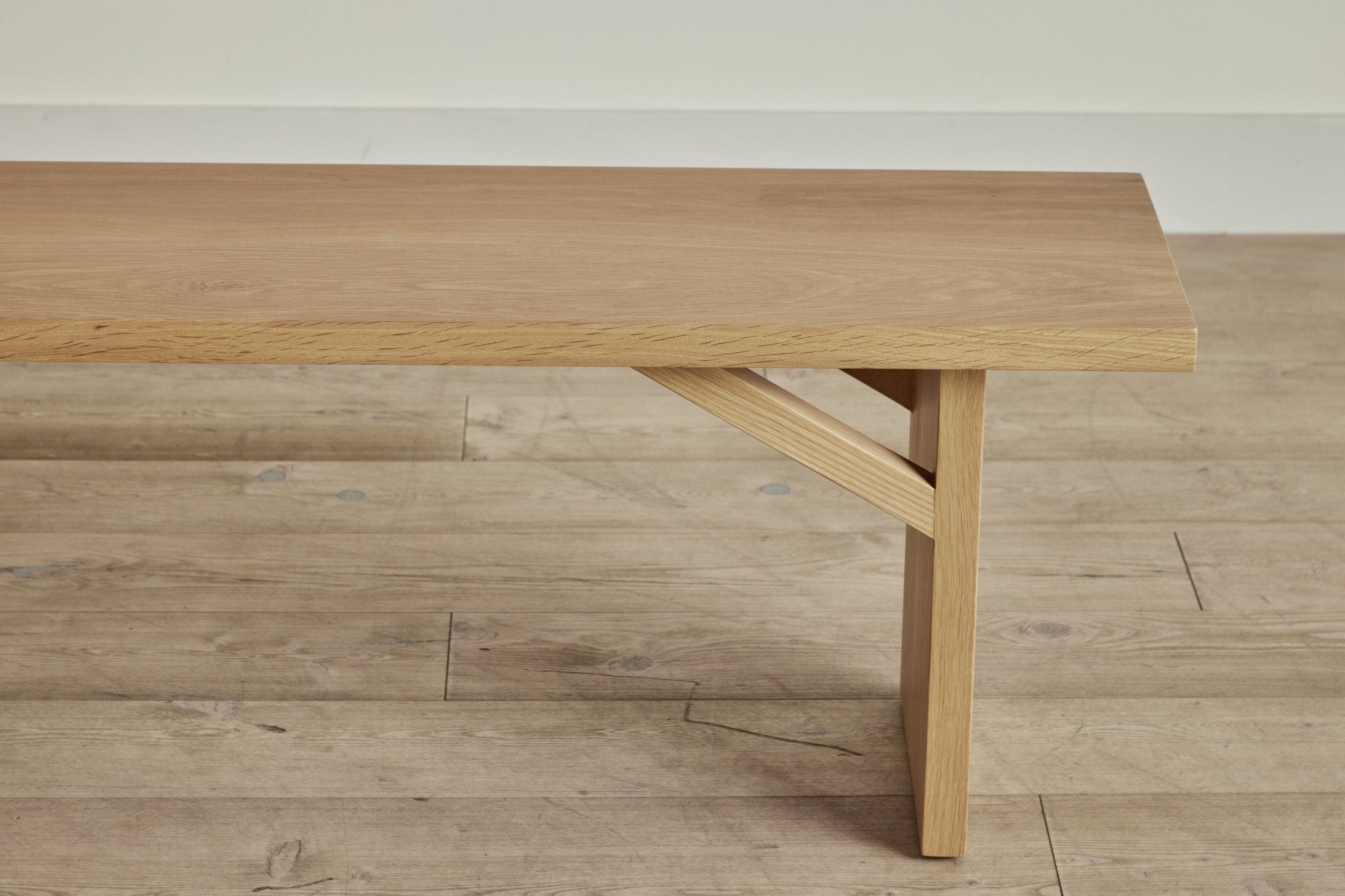 Shown in Natural Oak