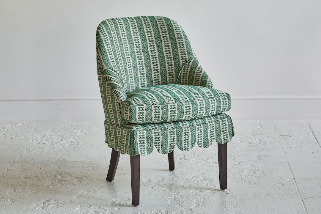 Shown in Susan Deliss Hedge Green Patmos and Dark Oak