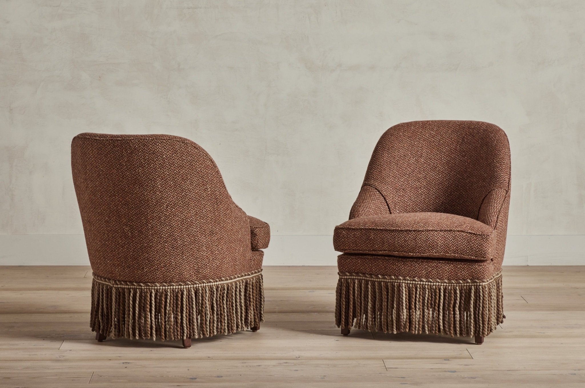 Shown in Customer's Own Material (Pierre Frey Tyrone in Salmon Brown and Samuel & Sons Paddington Wool Bullion trim) and Saddle