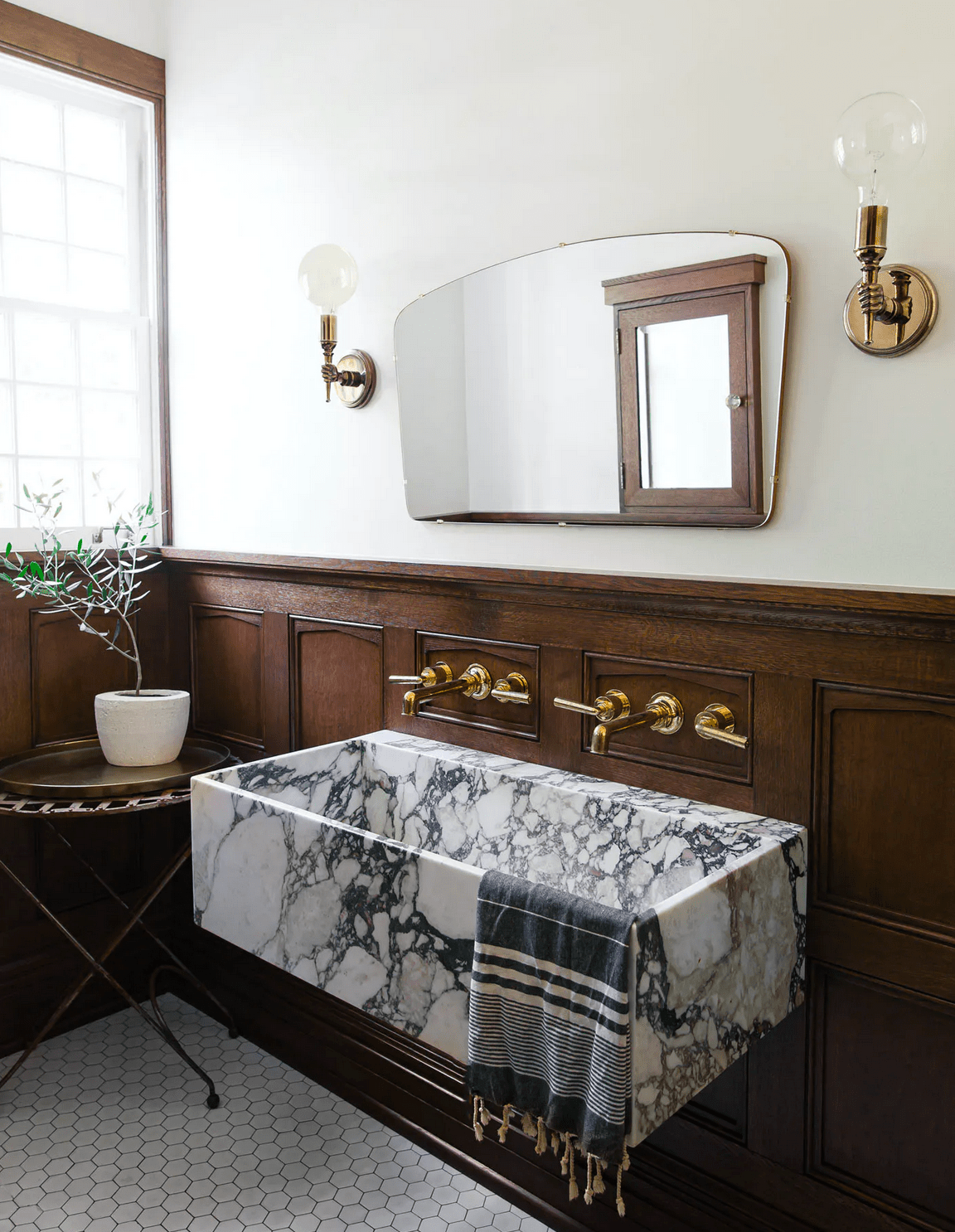 Shown in Heirloom