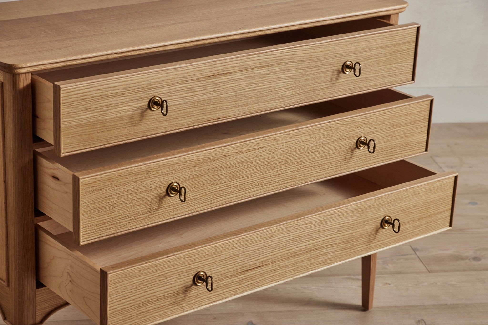 Shown in Natural Oak