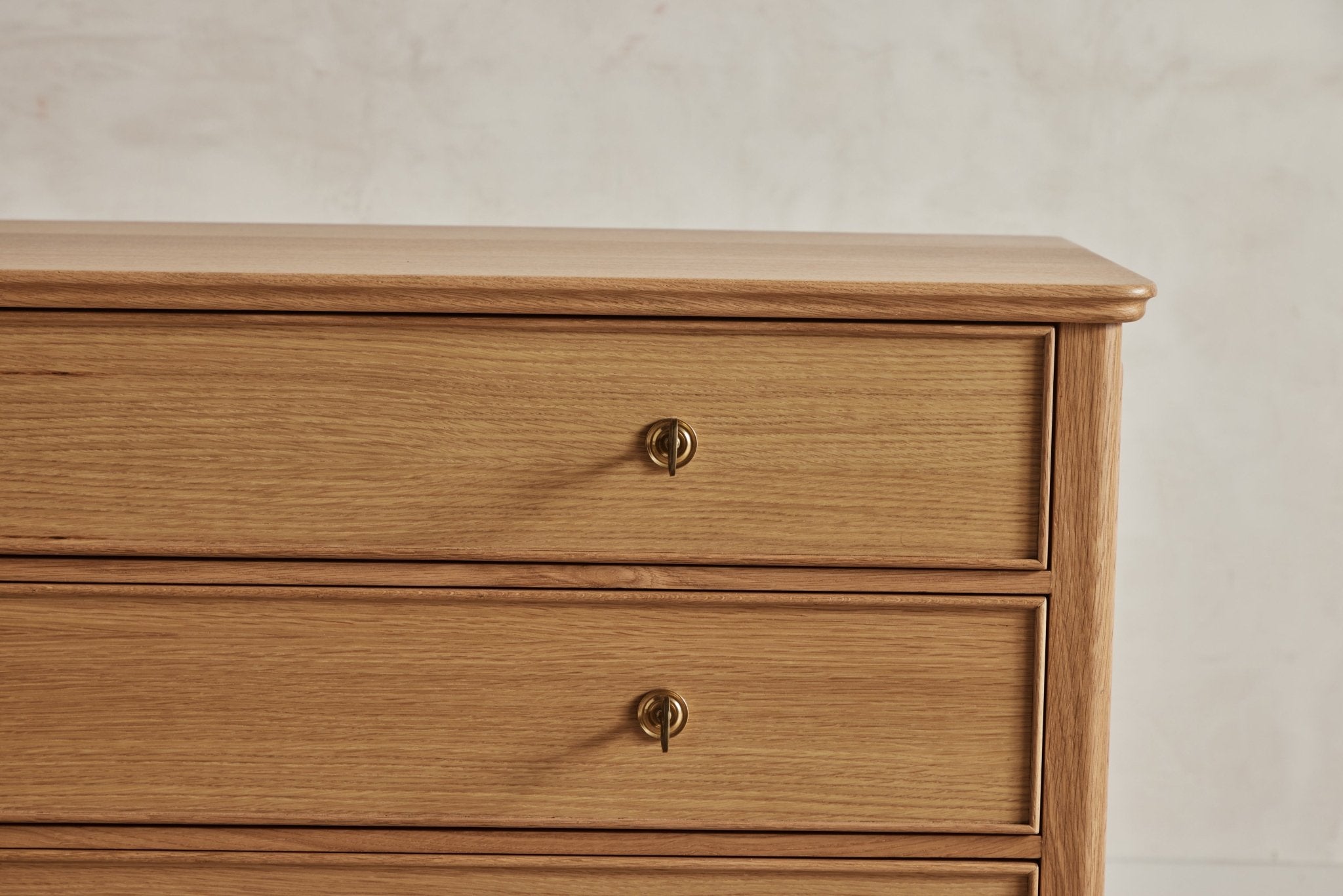 Shown in Natural Oak