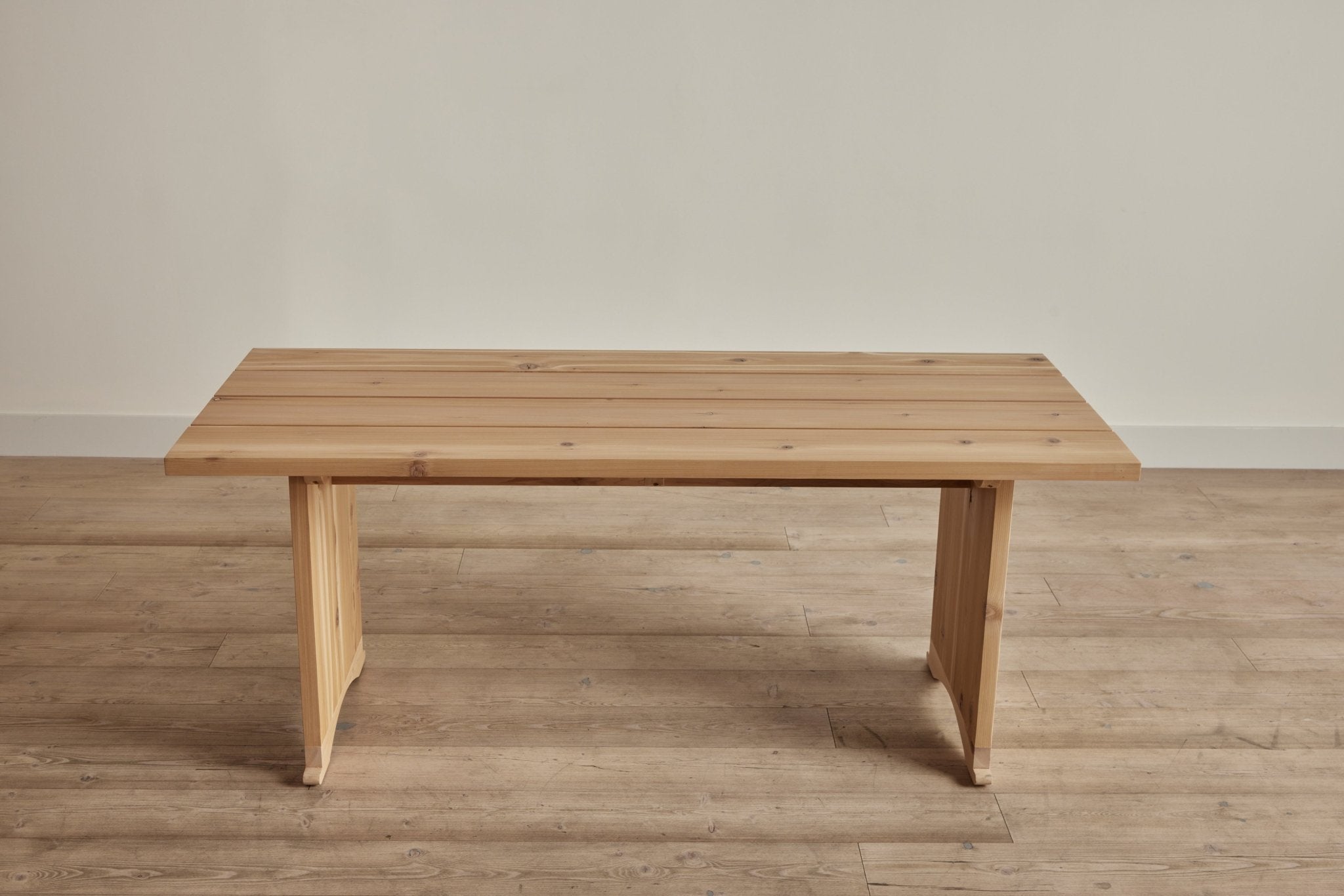 Shown in Natural Cedar