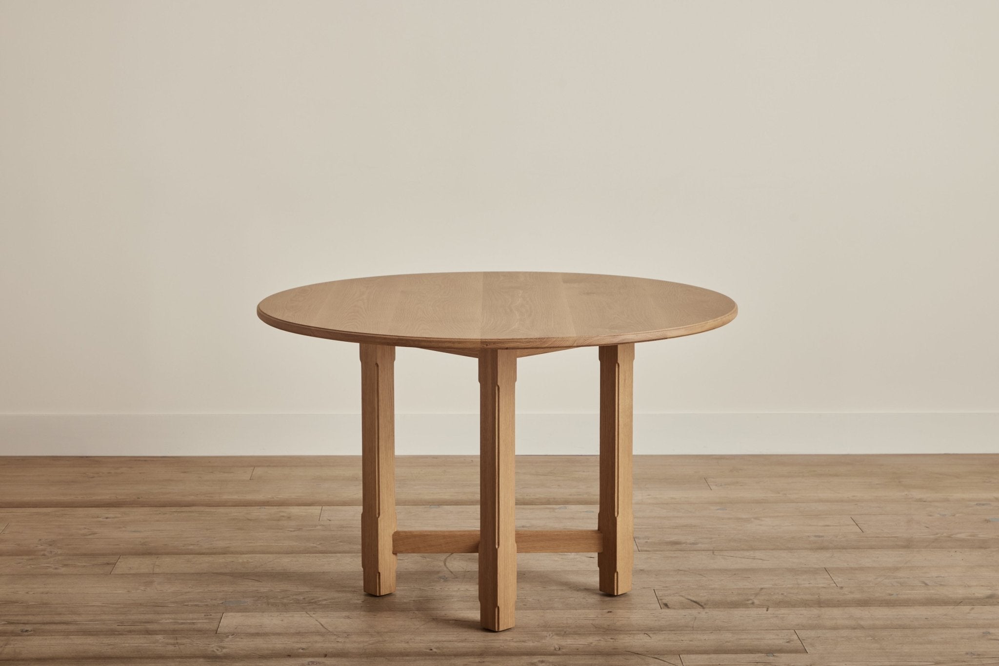 Shown in Natural Oak