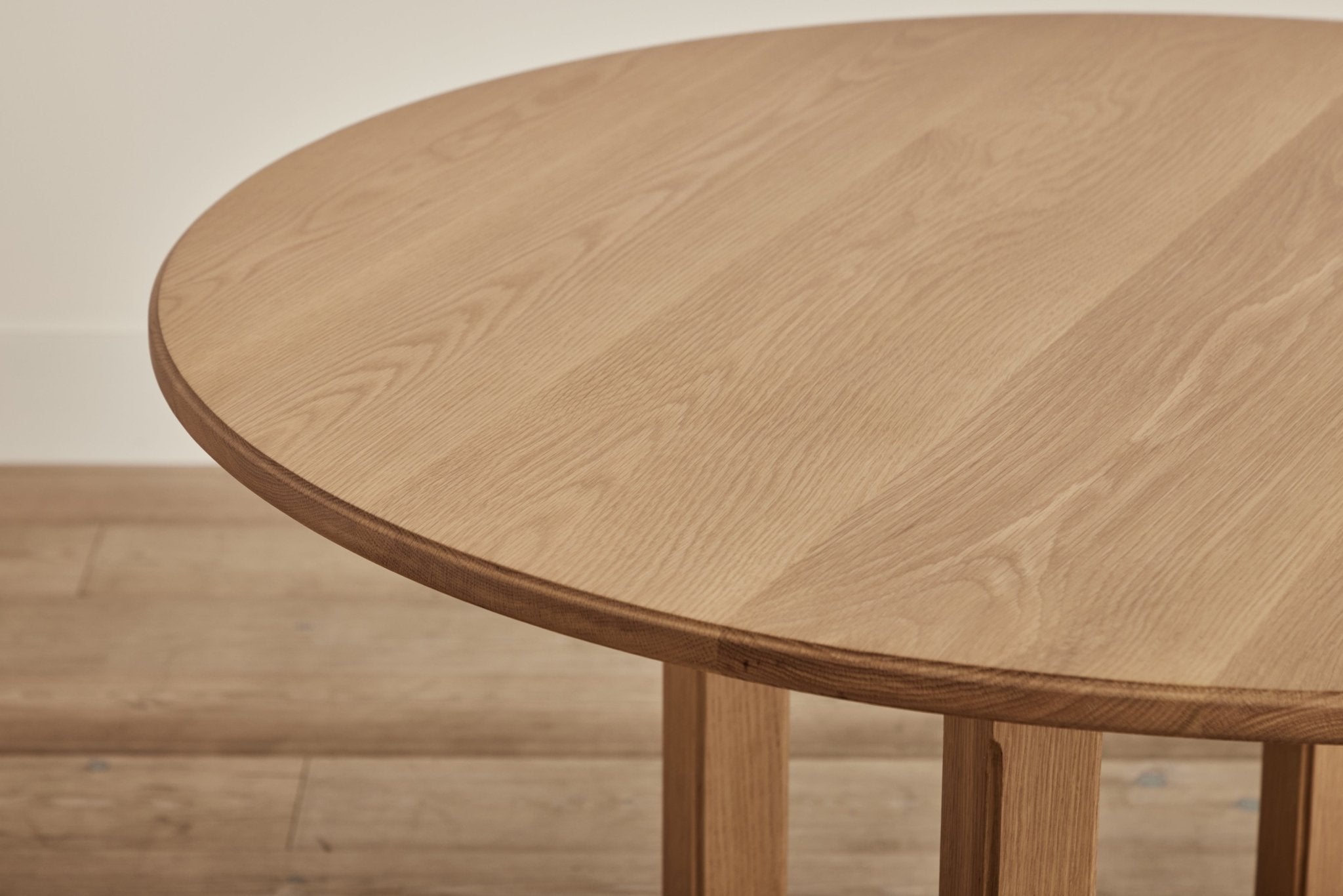 Shown in Natural Oak