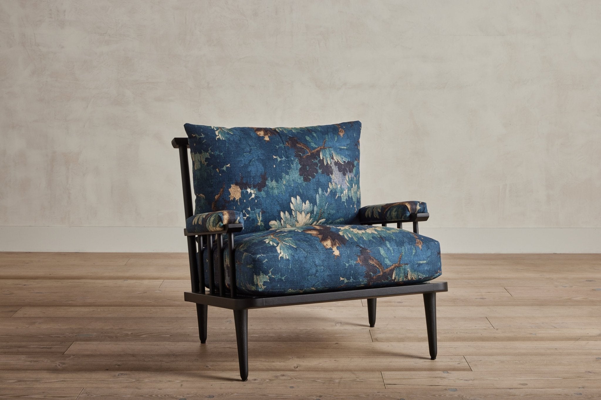Shown in Customer's Own Material (Dedar’s Schwarzwald in Bleu Nuit) and Ebony