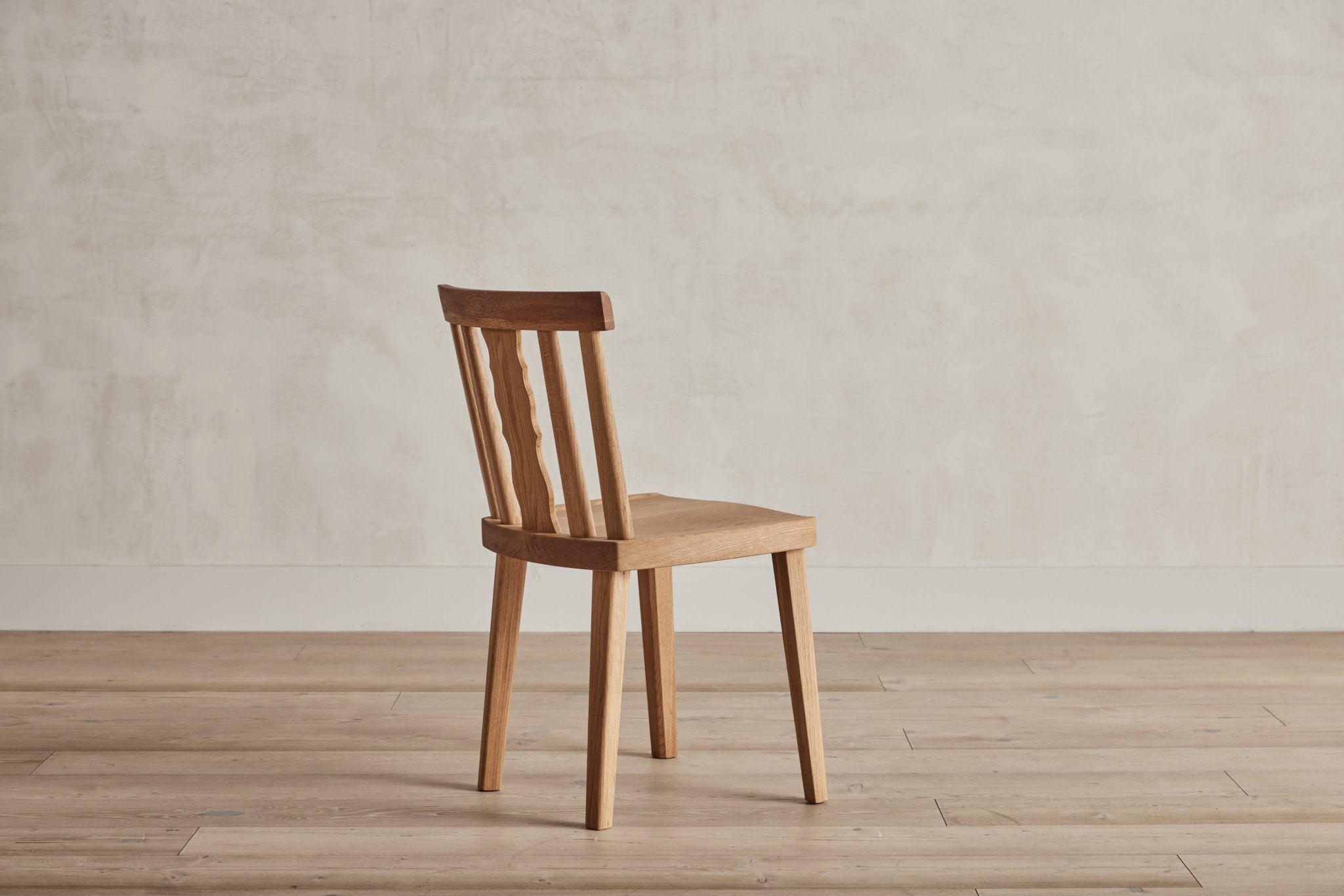 Shown in Natural Oak