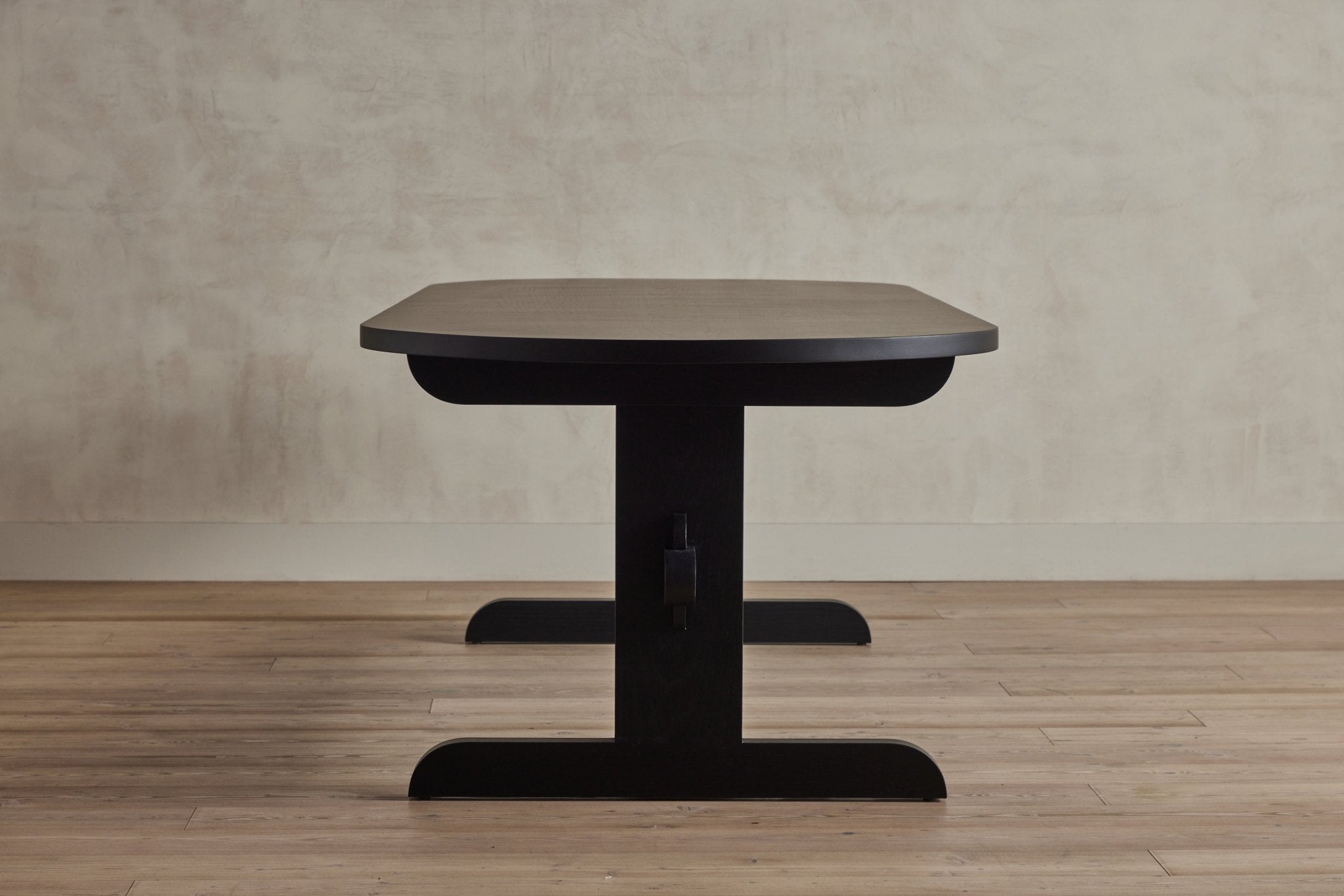 Shown in Ebony, 108 in.