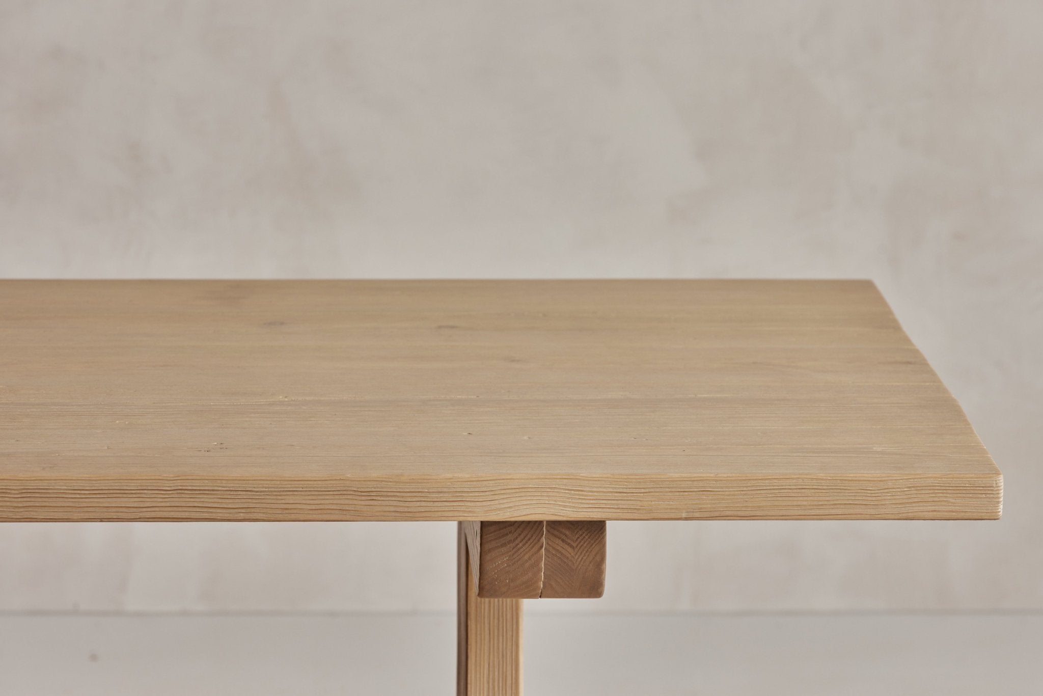 Shown in Reclaimed Yellow Pine, 96 in.