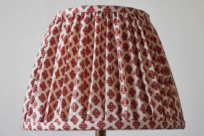 Ranunculus Table Lamp in Mulberry