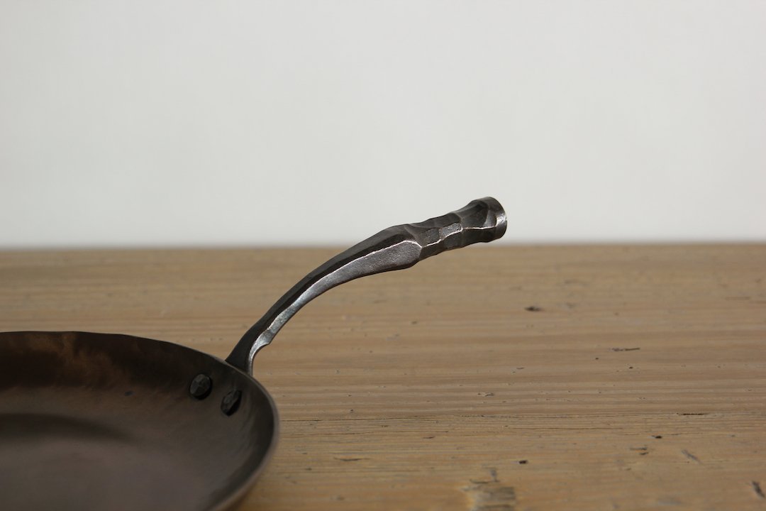 Smithey Carbon Steel Farmhouse Skillet - Nickey Kehoe