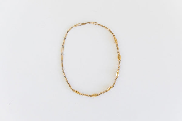 Suzanne Donegan, Collection of Chains - Nickey Kehoe