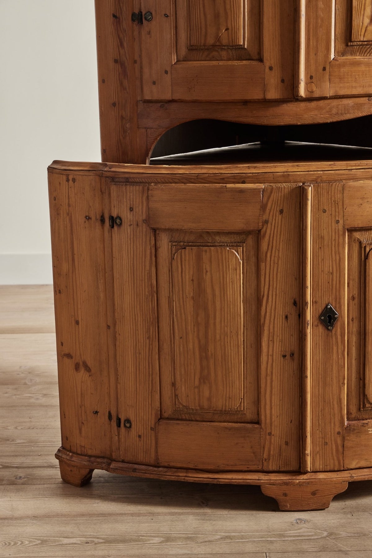 Sweden vintage cupboard 60s スウェーデン Vintage-Swedish-Teak-Two-Door-