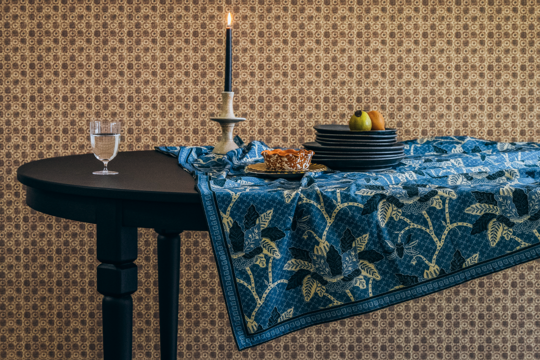 Night Bloom Tablecloth In Azure