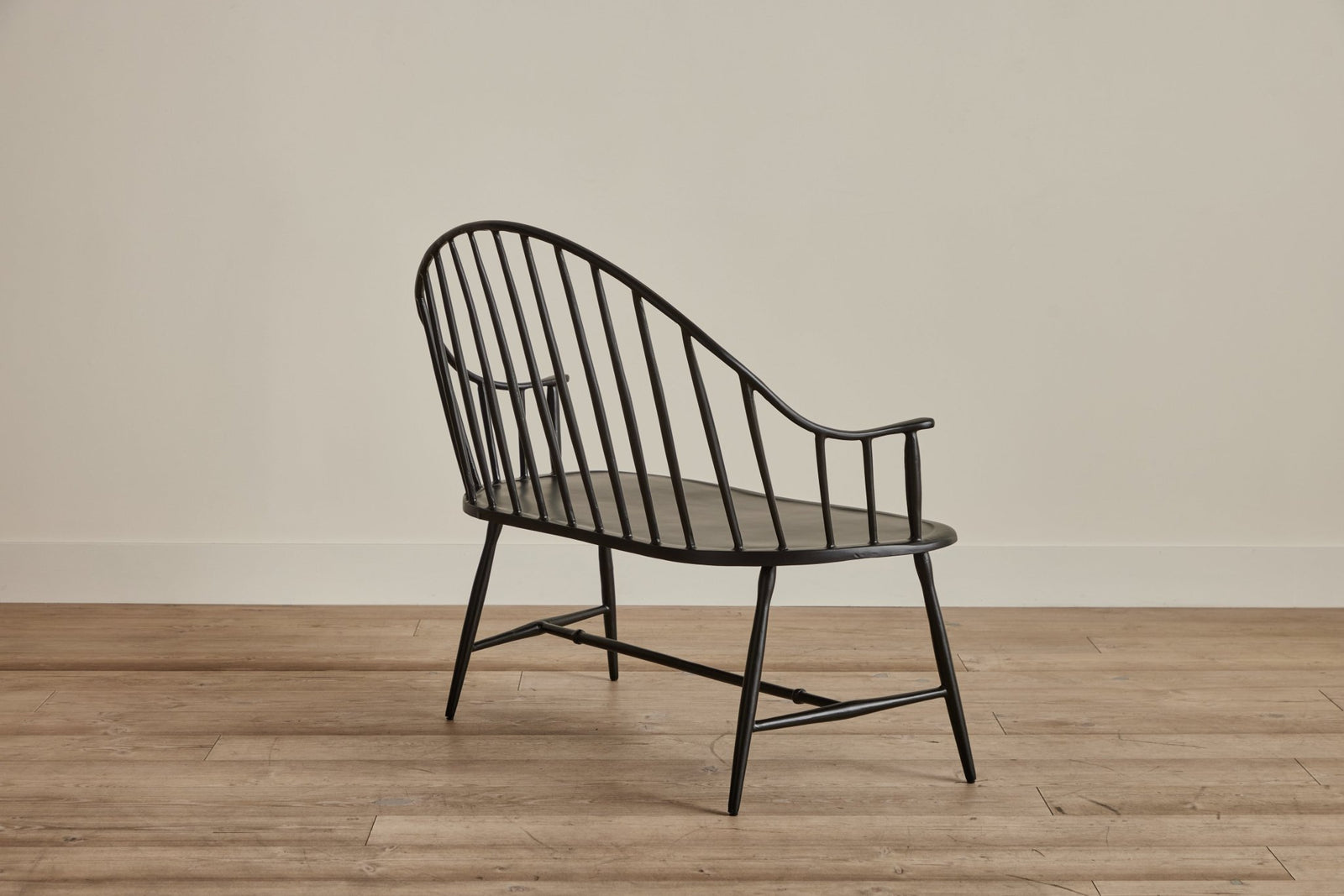 Windsor Settee – Nickey Kehoe