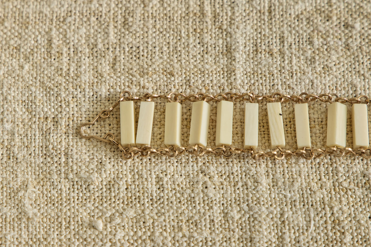 1960s Ivory Link Bracelet