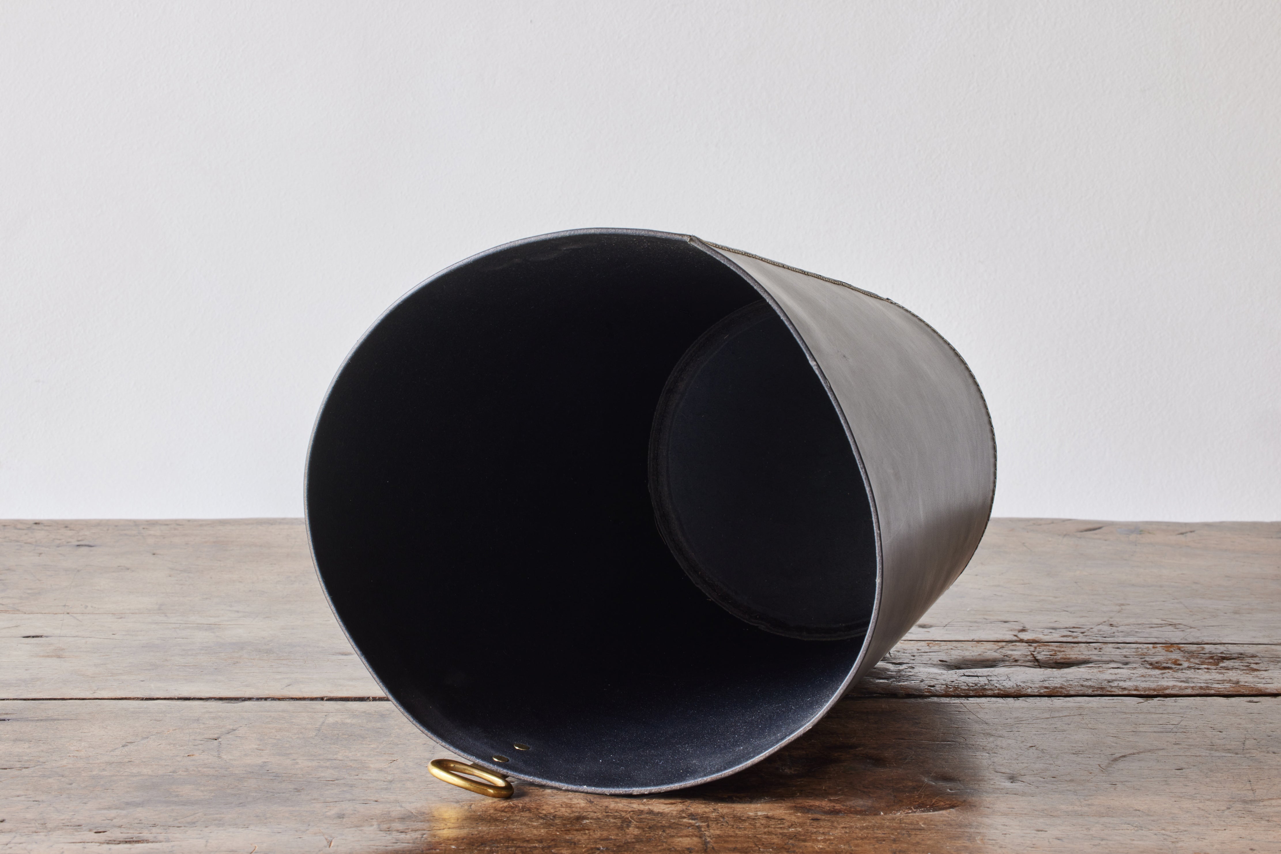 Leather Bin in Ink Black