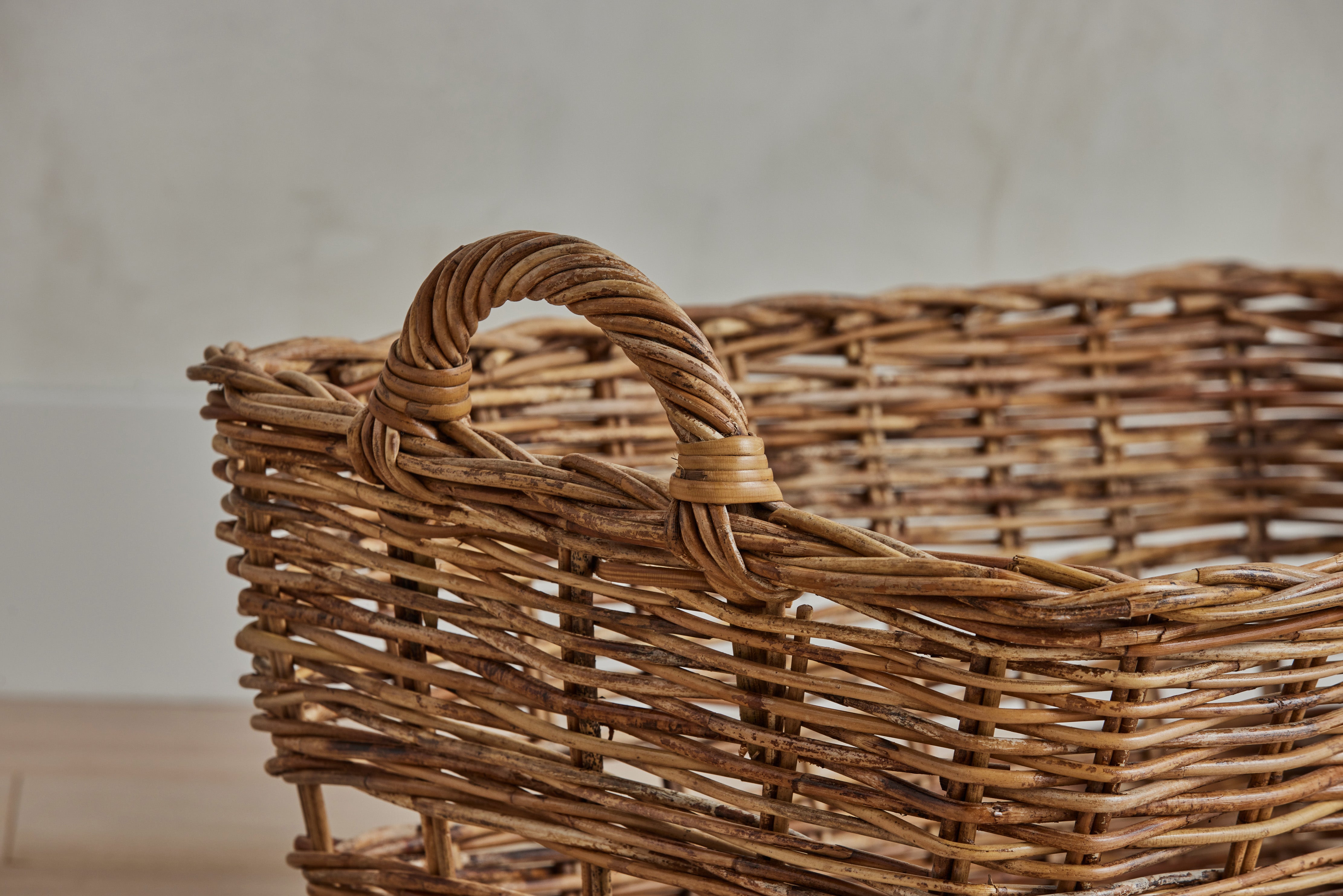 Keswick White Wash Round Wicker Laundry Basket - The Basket Company