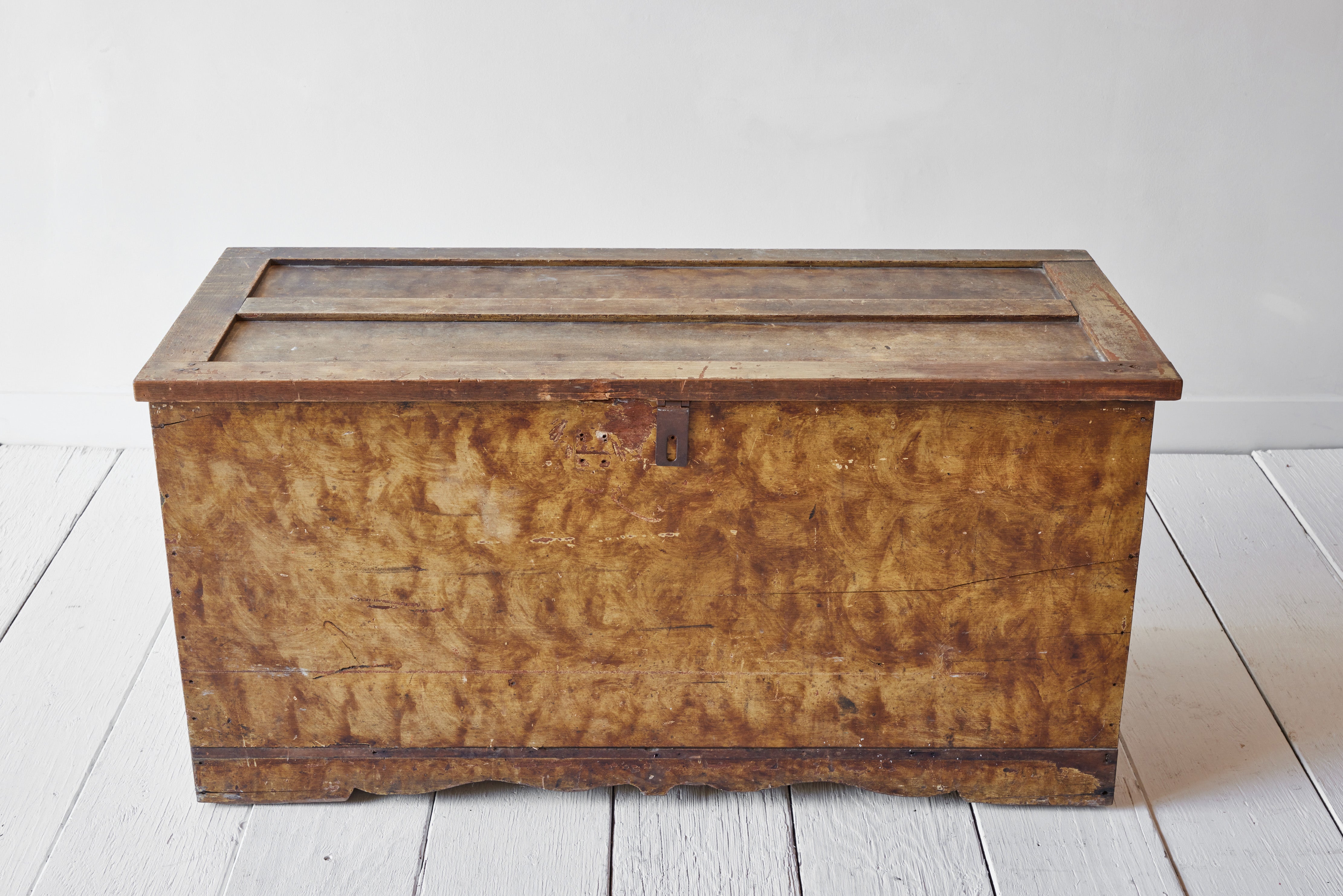 Vinegar Paint Blanket Chest