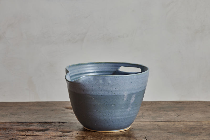 Deep Ceramic Mixing Bowl With Handle and Spout, Modern Green and Gray  Stoneware Serving Bowl 