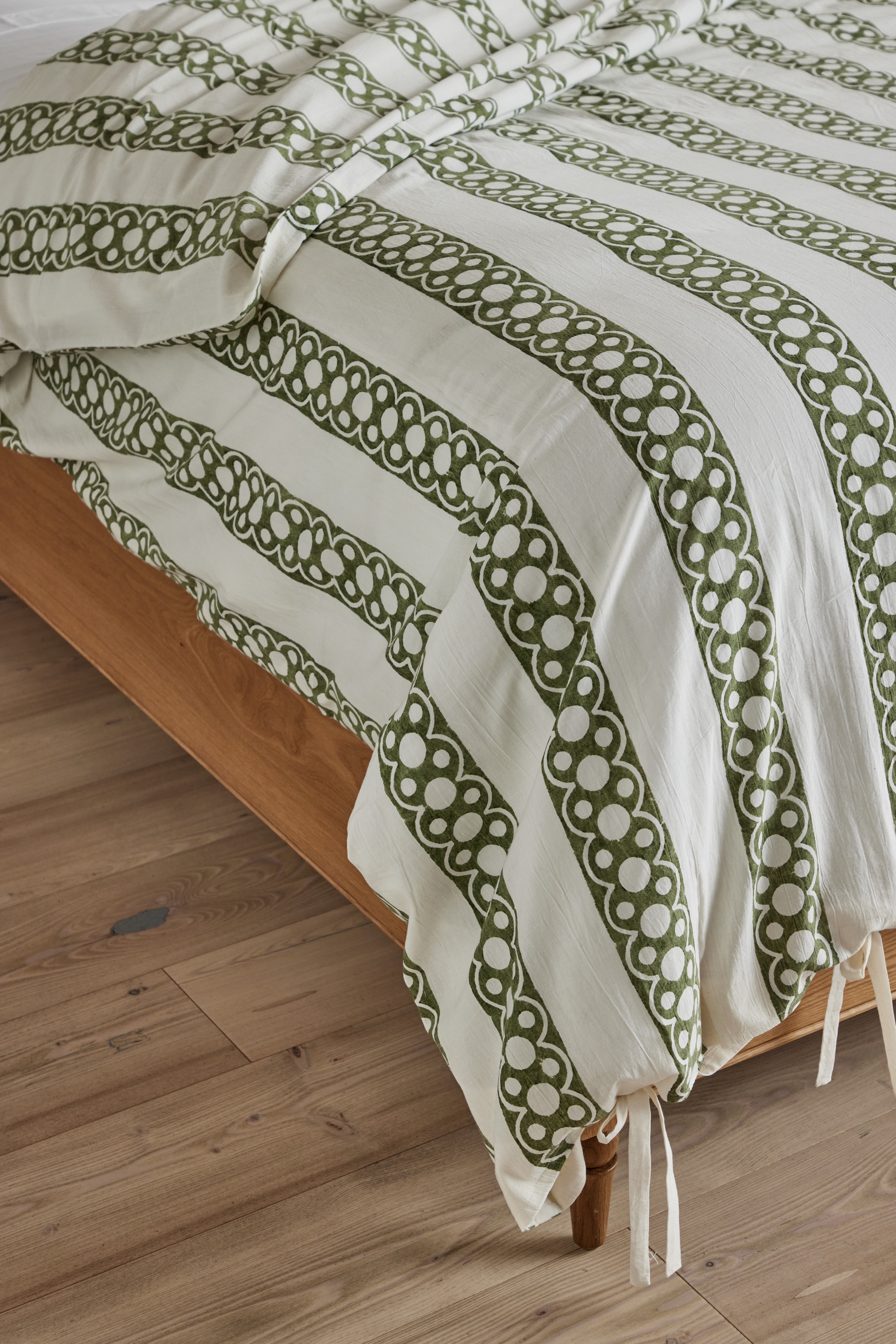 Les Indiennes, Nicole Duvet Cover